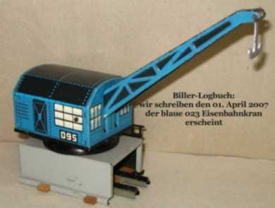 station�rer Eisenbahnkran in Blau
